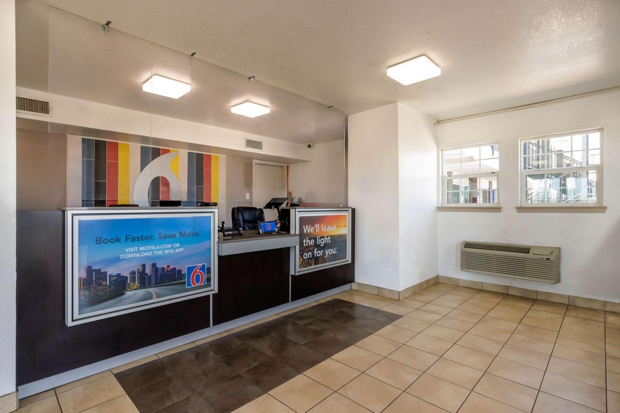 Studio 6 Fort Worth, Tx - Stockyards East Exterior foto